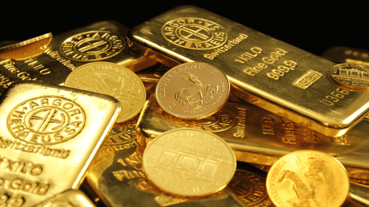 "Banking system funds 'absolutely shifted' to gold"